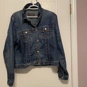 Lois Distressed Women's  Cropped Denim Jean Jacket Size Large